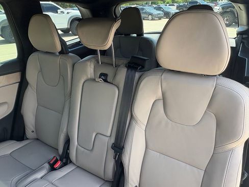 New 2026 Volvo XC90 B6 Ultra w/ Lounge Package image 24