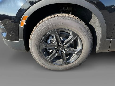 New 2025 Chevrolet Blazer LT w/ Midnight/Sport Edition image 9