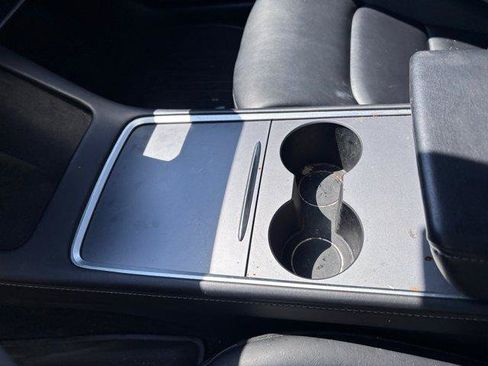 Used 2022 Tesla Model 3 RWD image 11