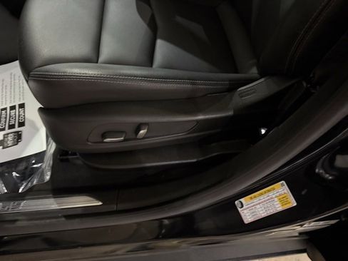 Used 2024 Cadillac XT5 Luxury w/ LPO, Floor Liner Package image 24