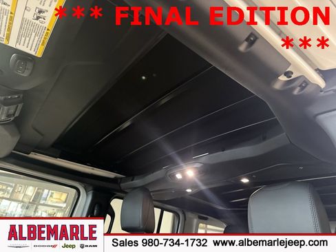 Used 2025 Jeep Wrangler Unlimited Rubicon 392 image 27