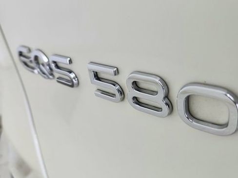 Used 2023 Mercedes-Benz EQS 580 4MATIC SUV w/ Acoustic Comfort Package image 17