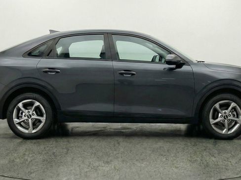 Used 2025 Kia K4 LXS image 11
