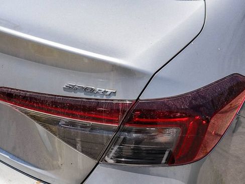 Used 2025 Honda Civic Sport image 8