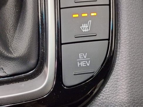 Certified 2022 Hyundai Ioniq SE FWD image 32
