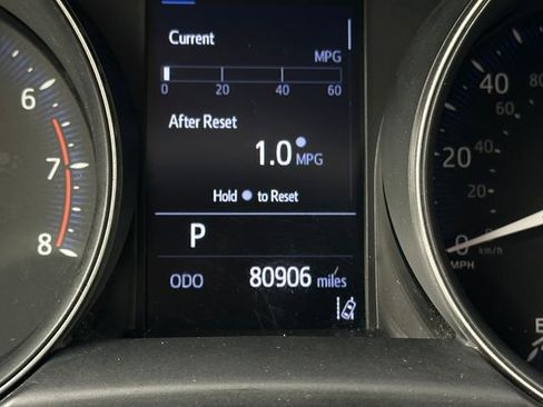 Used 2021 Toyota C-HR LE image 18