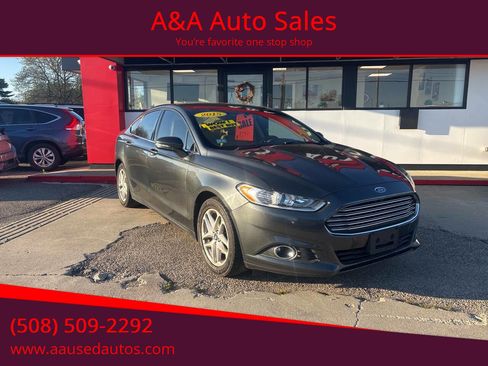 Used 2015 Ford Fusion SE w/ Equipment Group 202A image 1