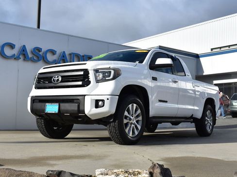 Used 2016 Toyota Tundra Limited image 2