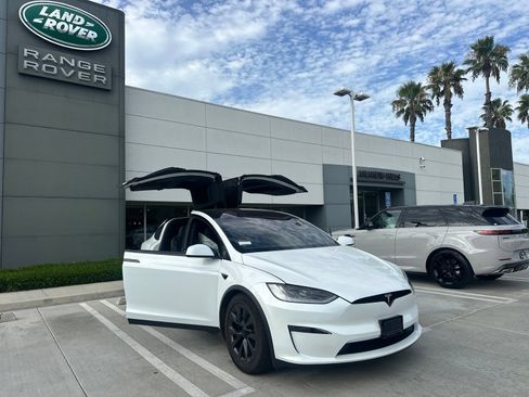 Used 2023 Tesla Model X AWD/4WD image 8