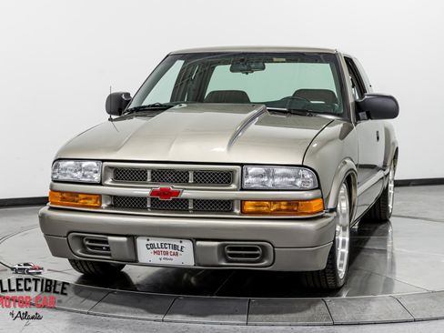 Used 2000 Chevrolet S10 Pickup LS w/ Preferred Equipment Group RWD image 27