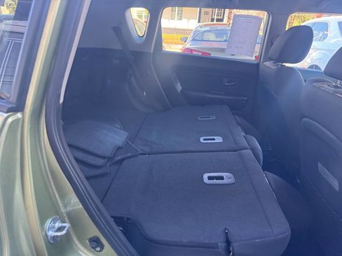 Used 2011 Kia Soul + w/ Audio Pkg image 21
