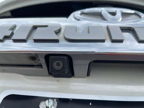 Used 2018 Toyota 4Runner Limited AWD/4WD image 86