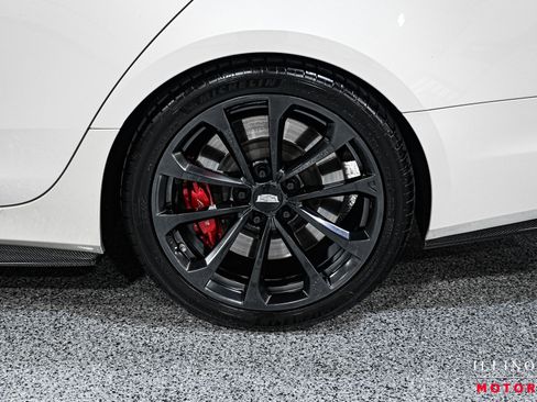 Used 2018 Cadillac CTS V w/ Carbon Fiber Package RWD image 10