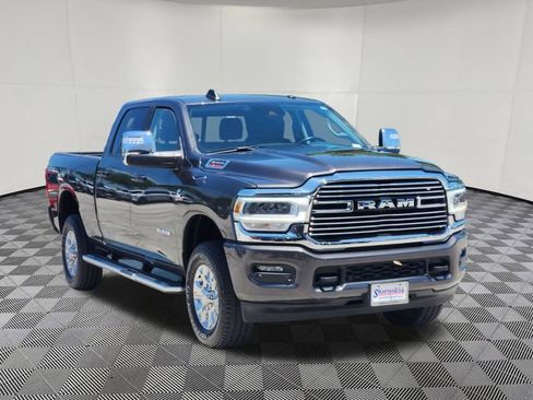 Used 2024 RAM 2500 Laramie w/ Safety Group AWD/4WD image 2