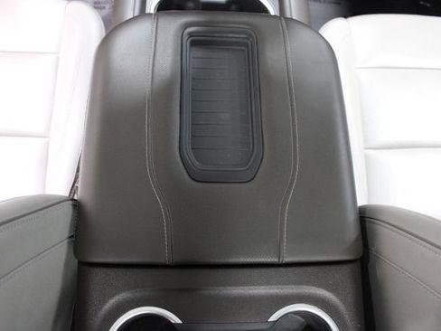 Used 2021 GMC Yukon SLT w/ SLT Premium Package AWD/4WD image 33