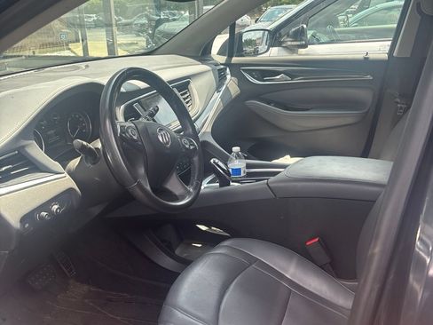 Used 2019 Buick Enclave Essence AWD/4WD image 7