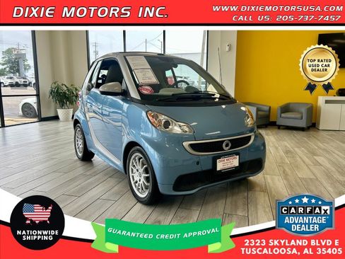 Used 2013 smart fortwo passion RWD image 1