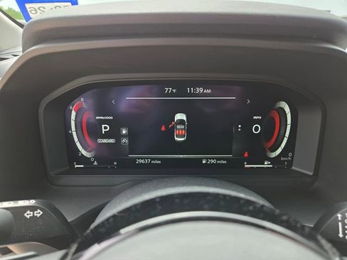 Used 2024 Nissan Rogue Platinum w/ Platinum Premium Package FWD image 10