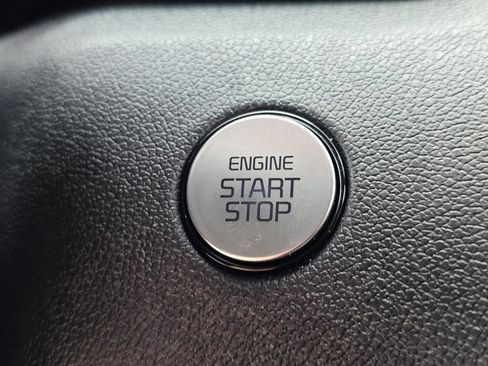 Certified 2023 Kia Sorento S w/ Panoramic Sunroof Package image 60