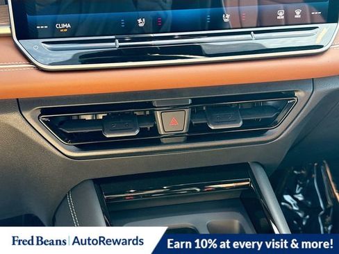 New 2026 Volkswagen Tiguan SEL R-Line image 9