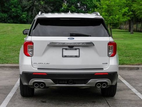 Used 2020 Ford Explorer Platinum w/ Premium Technology Package AWD/4WD image 15
