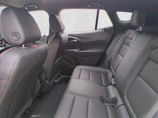 Used 2024 Chevrolet Trax RS w/ Driver Confidence Package FWD image 17