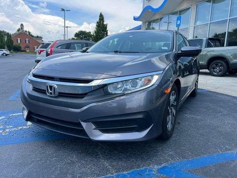 Used 2018 Honda Civic EX image 2