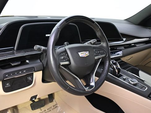 Used 2024 Cadillac Escalade Premium Luxury w/ LPO, Floor Liner Package AWD/4WD image 11