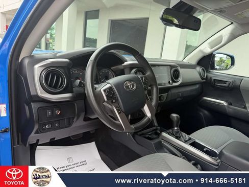 Used 2020 Toyota Tacoma SR5 AWD/4WD image 13