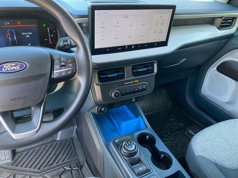 Certified 2025 Ford Maverick XLT image 25