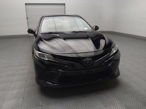 Used 2019 Toyota Camry LE image 14