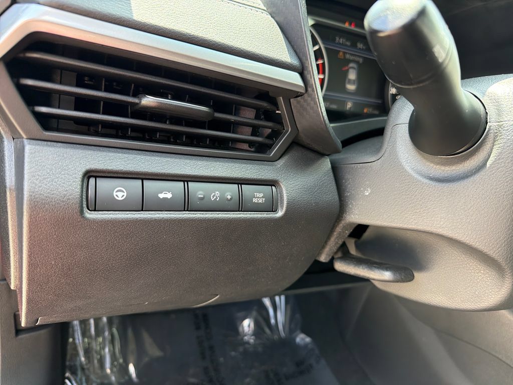 Used 2021 Nissan Altima 2.5 SV w/ SV Premium Package FWD image 21