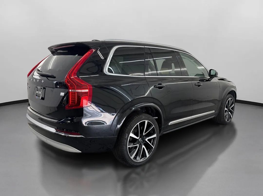 Used 2022 Volvo XC90 T8 Inscription Expression w/ Climate Package AWD/4WD image 10