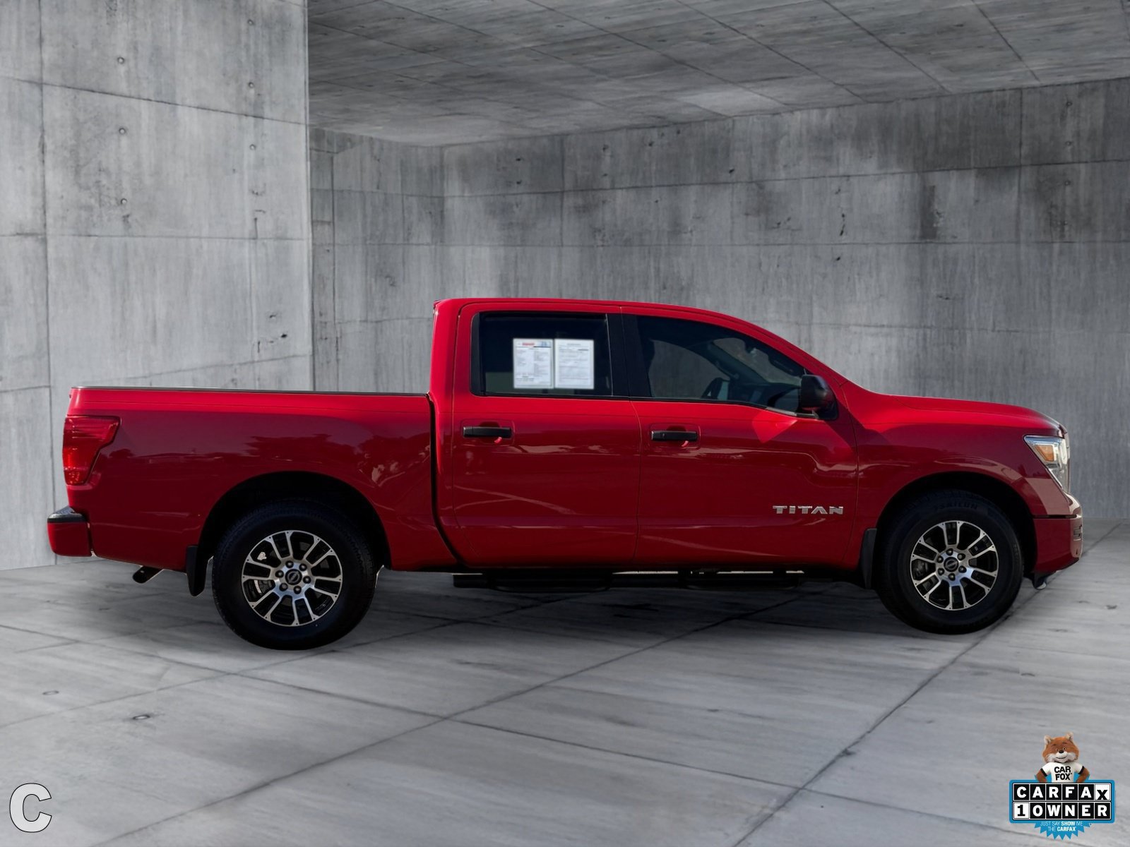Used 2024 Nissan Titan SV w/ SV Convenience Package RWD image 7