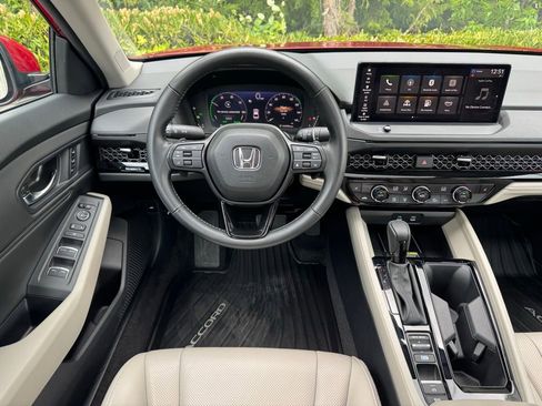 Certified 2025 Honda Accord EX-L image 14