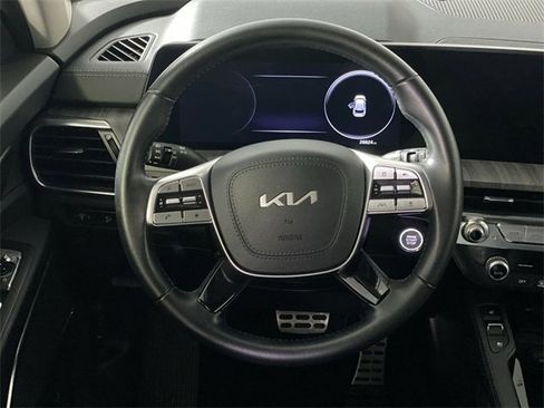 Used 2024 Kia Telluride SX image 16