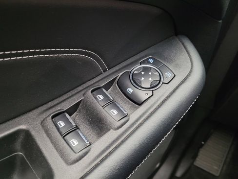 Used 2024 Ford Edge Titanium image 27