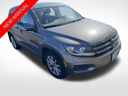 Used 2017 Volkswagen Tiguan Limited w/ Alloy Wheels Package