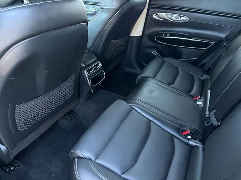 Used 2025 Genesis GV70 2.5T image 11