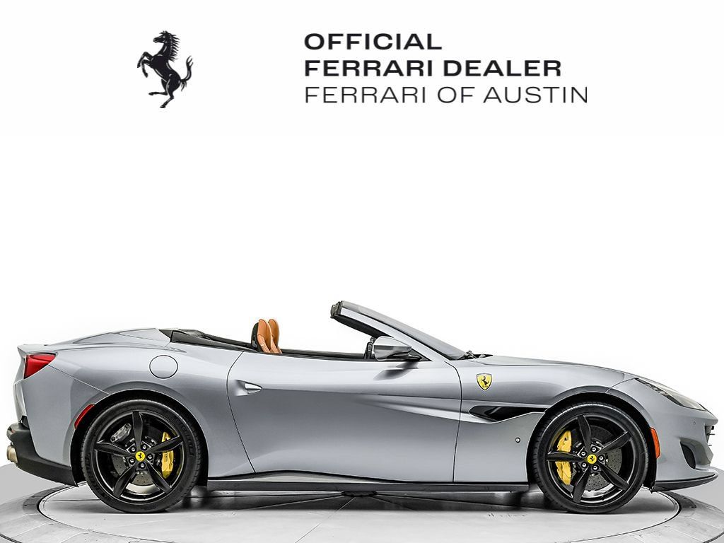 Certified 2019 Ferrari Portofino RWD image 3