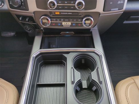 Certified 2022 Ford F250 Lariat w/ Tremor Off-Road Package image 19