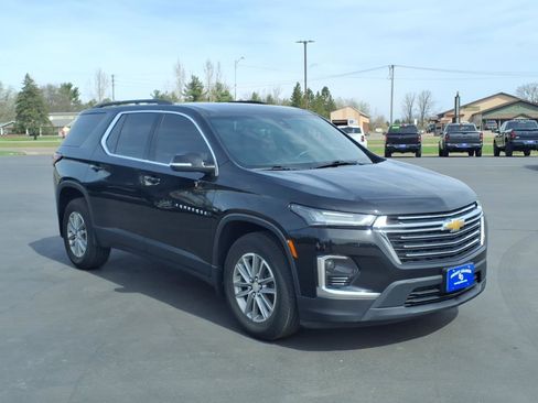 Used 2023 Chevrolet Traverse LT w/ LPO, Floor Liner Package AWD/4WD image 8