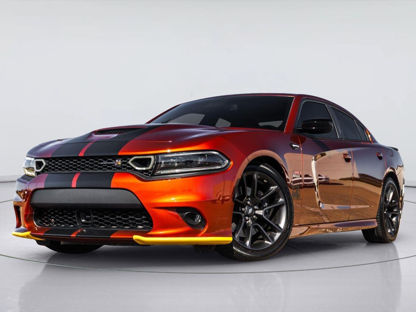 Used 2023 Dodge Charger Scat Pack w/ Technology Group RWD image 1