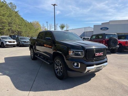 Used 2019 GMC Canyon Denali image 3