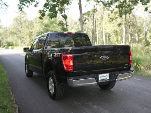 Used 2023 Ford F150 XLT image 5