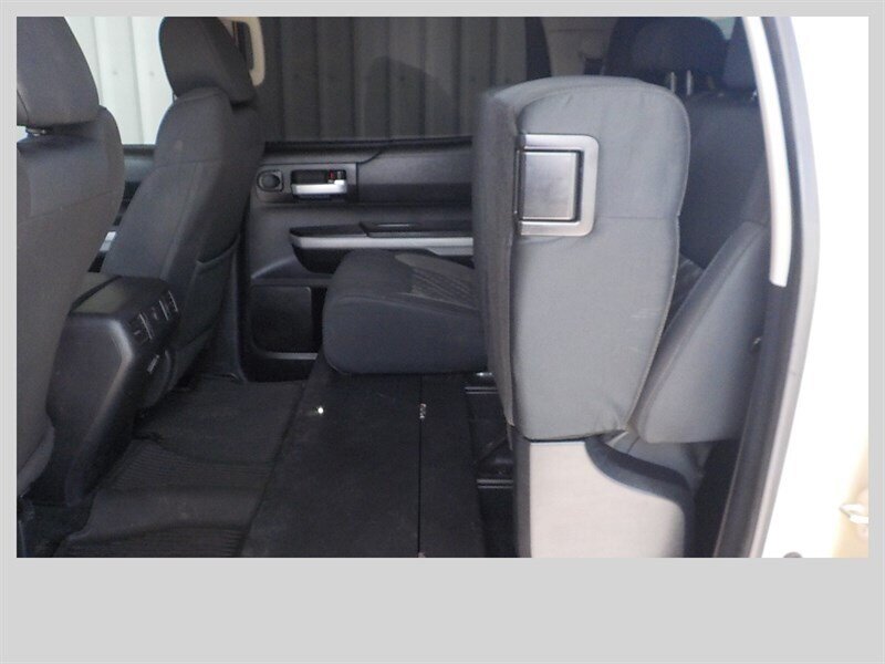 Used 2019 Toyota Tundra SR5 w/ SR5 Upgrade Package AWD/4WD image 35
