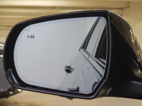 Used 2020 Cadillac CT4 V w/ Climate Package image 18