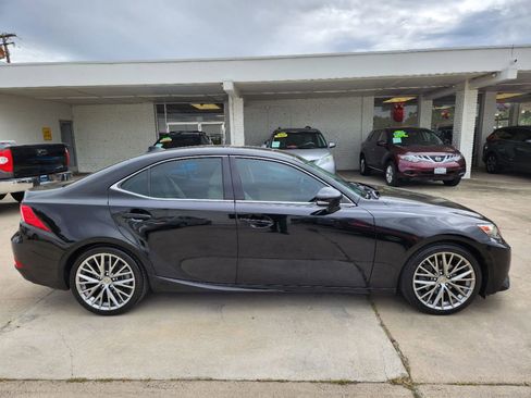 Used 2014 Lexus IS 250 w/ Navigation Package RWD image 7