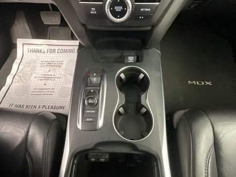 Used 2020 Acura MDX SH-AWD image 17