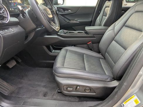 Certified 2025 Chevrolet Equinox LT w/ Convenience Package II FWD image 14